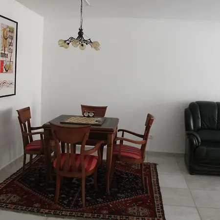 Afonso's House Alpendurada ゲストハウス