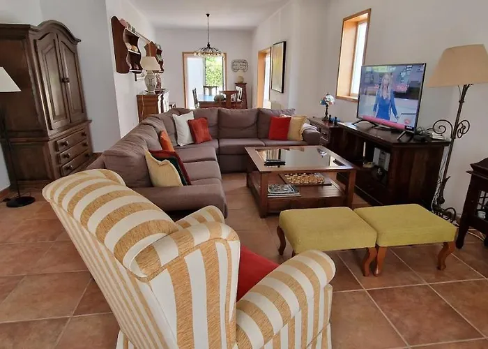 Πανσιόν Afonso's House Alpendurada *